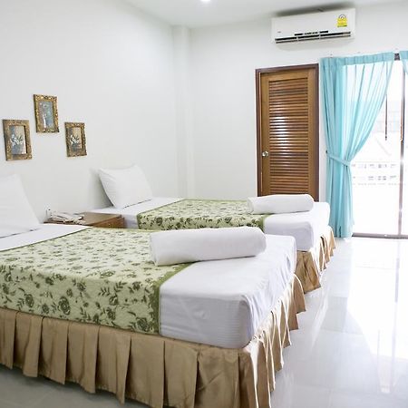 G&B Guesthouse Patong Exterior photo